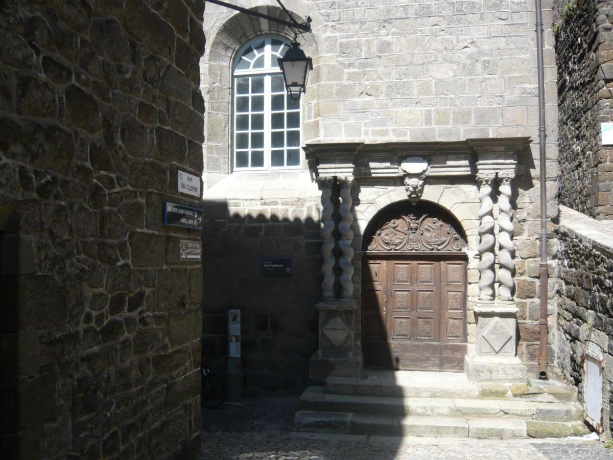 Le Petit St Clair Apartment Le Puy-en-Velay Exterior photo