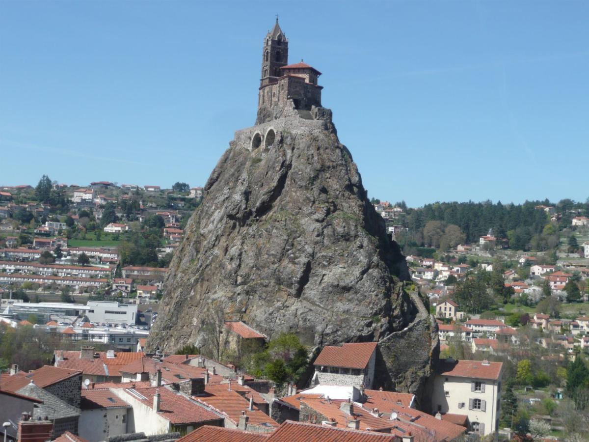 Le Petit St Clair Apartment Le Puy-en-Velay Exterior photo